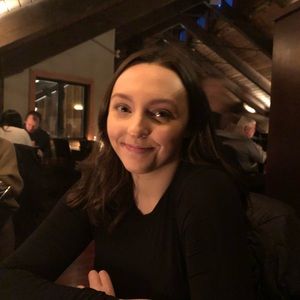 Meet your Posher, Emily